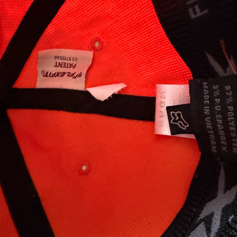Fox Racing Signature Flexfit hat in orange with a black logo size S/M - Picture 3 of 4